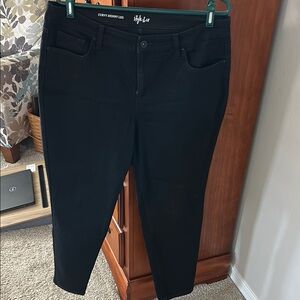 listing-status-banner